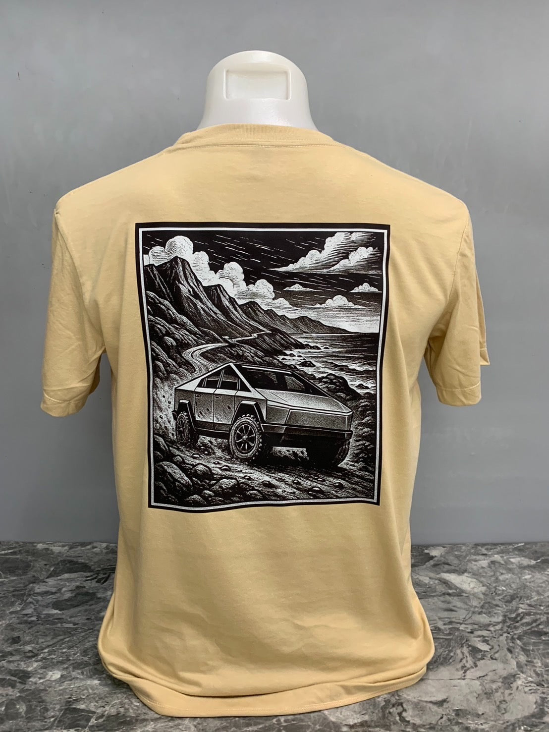Our Cyber Weekend – Adventure Trail Tee